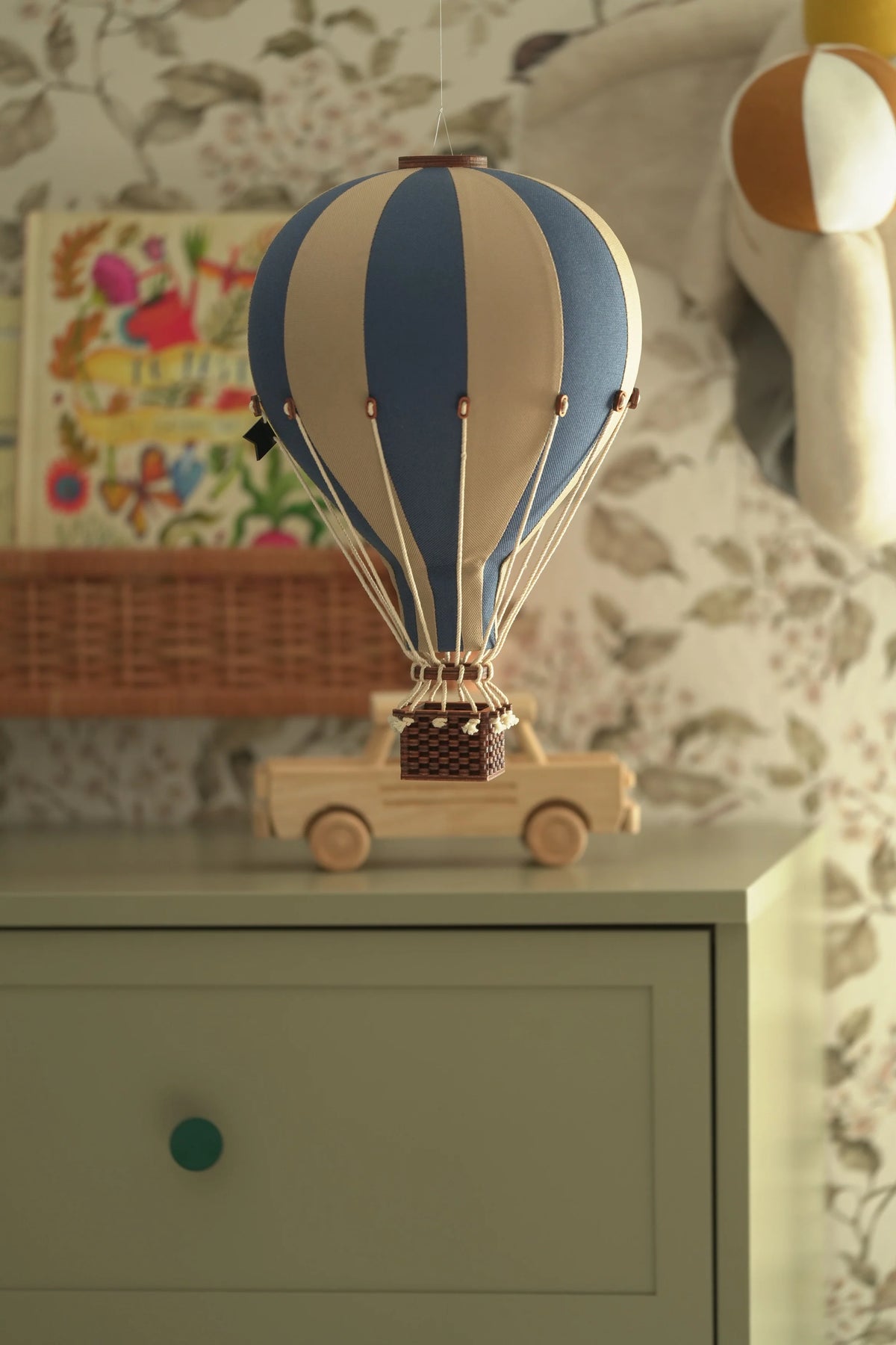 Decorative Hot Air Balloon - Navy blue, beige