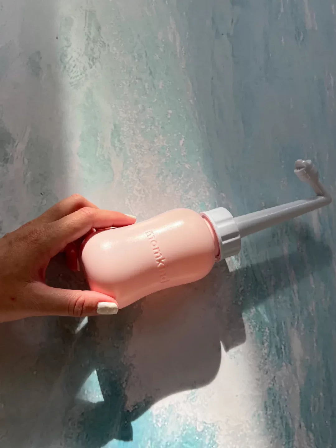 Momkind Washing Bottle - Pink