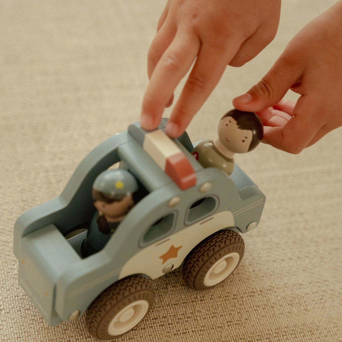 Little Dutch Police Car FSC