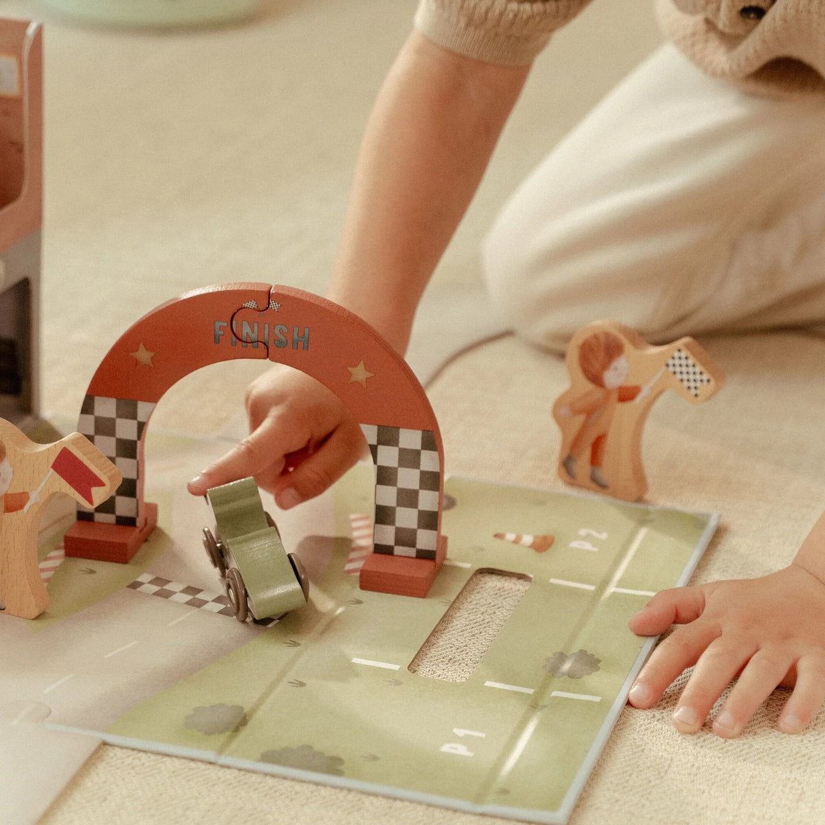 Little Dutch Play Case with Racetrack FSC
