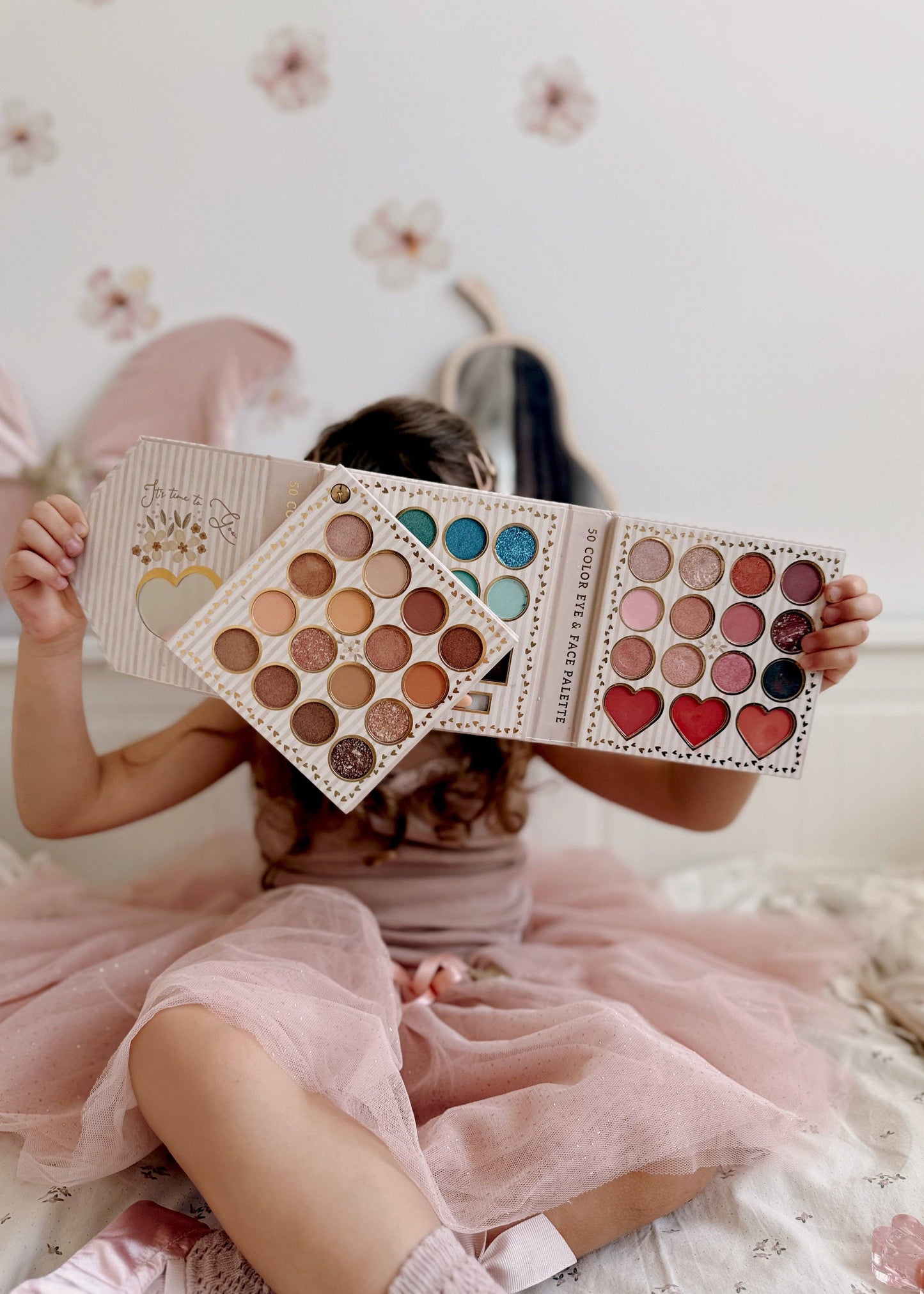Make-up palete - 50 toņi - Mon Chérie by Mrs Ertha