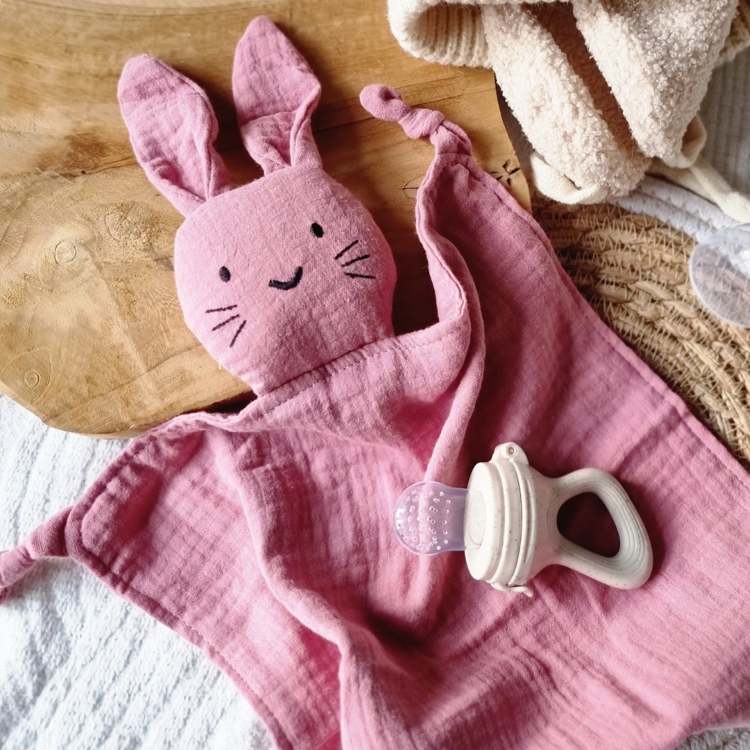Muslin toy Rabbit - Old Pink