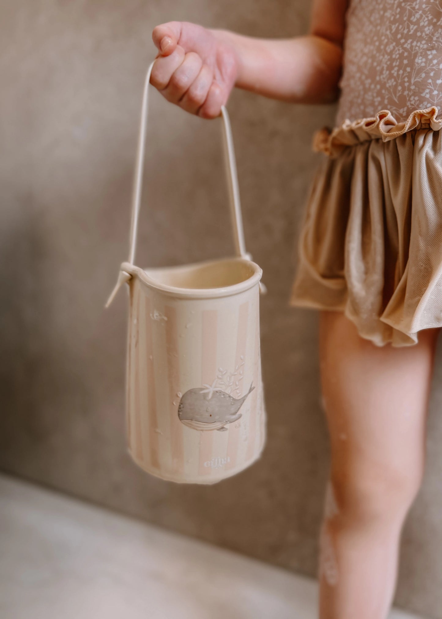 Mrs Ertha Beach Bucket Set - Stripped Whale