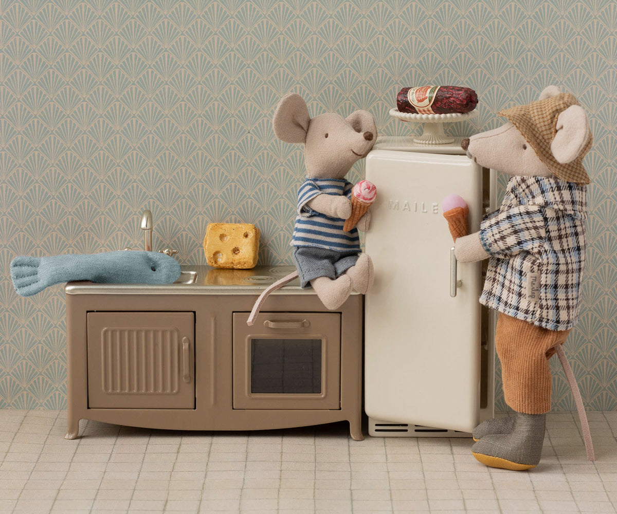 Maileg Fridge, Mouse – Off White