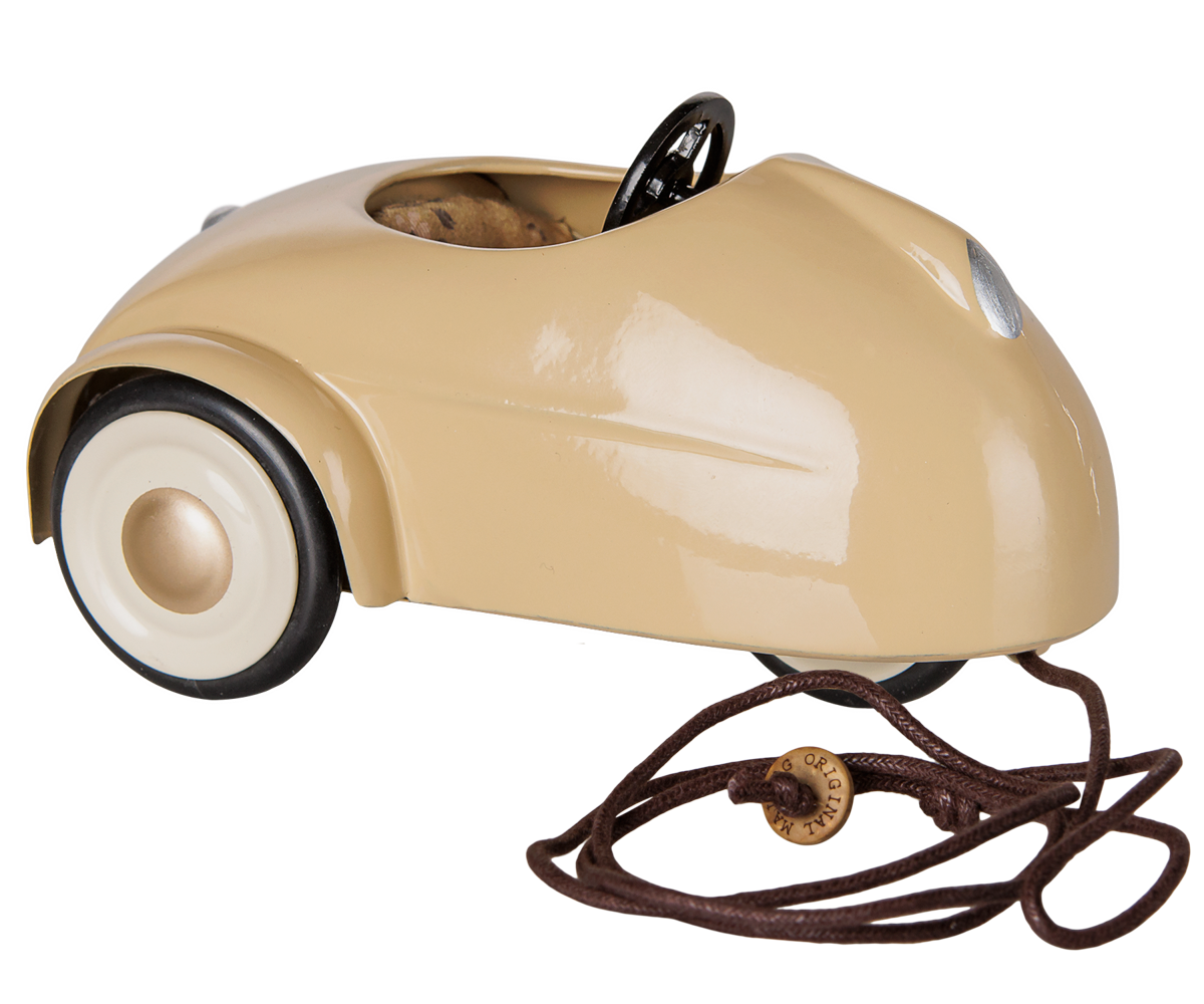 Maileg Car, Mouse – Wheat