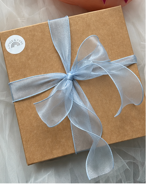 Gift wrapping (S–M size items)