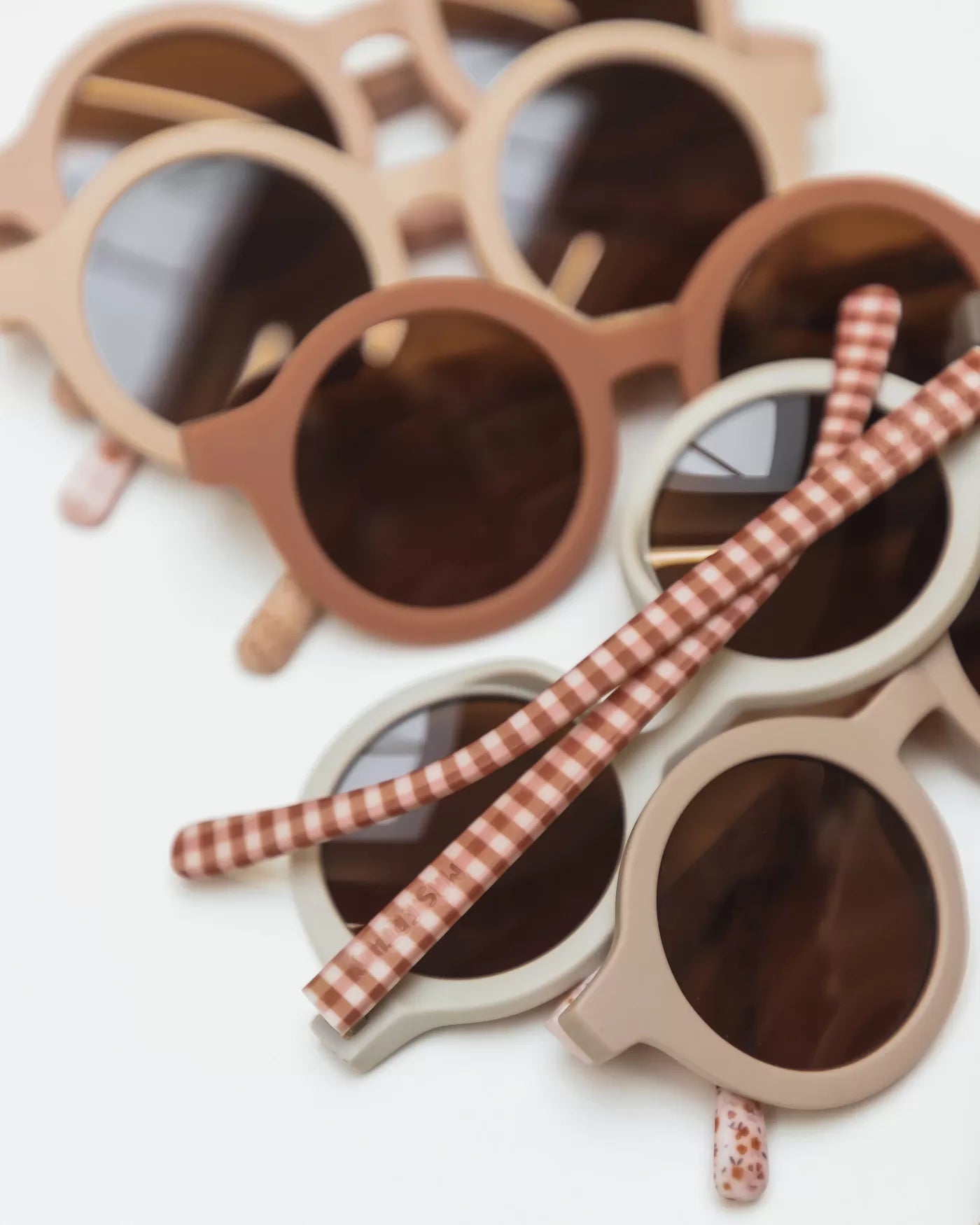 Mrs Ertha Saulesbrilles Bay Sunnies - Bubble pool