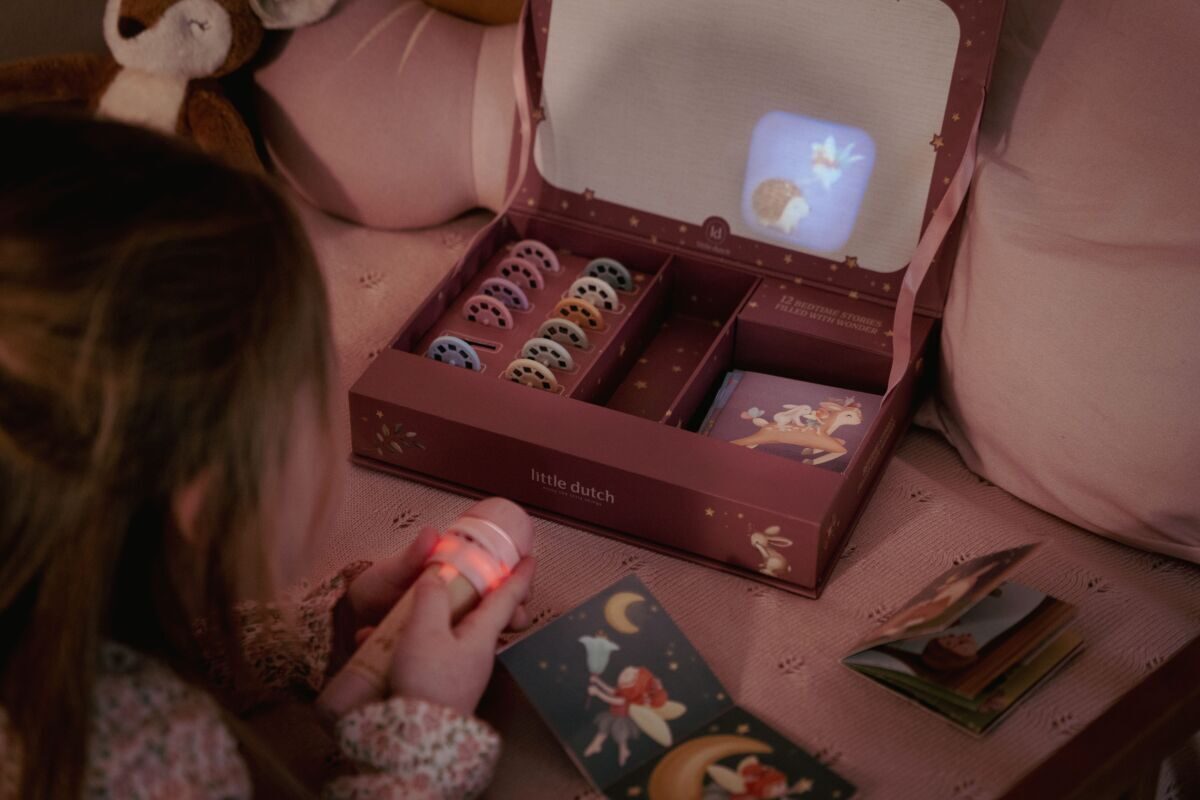 Little Dutch Projektors ar attēlu filmiņām ´Fairy Garden´ FSC