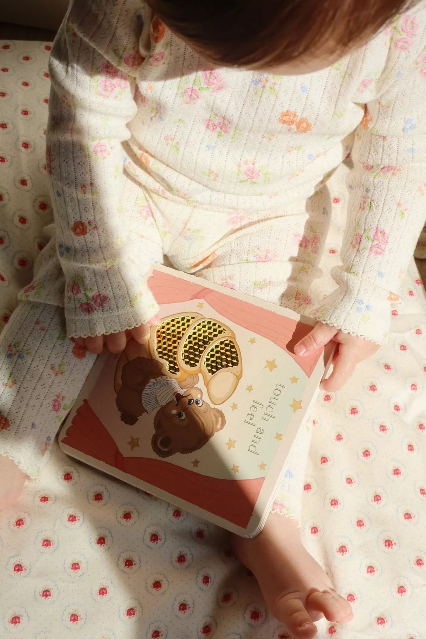 Konges Slojd Touch And Feel Book - Multi