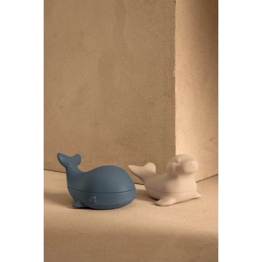 Liewood Duncan Floating Bath Toys Whale blue / Sandy