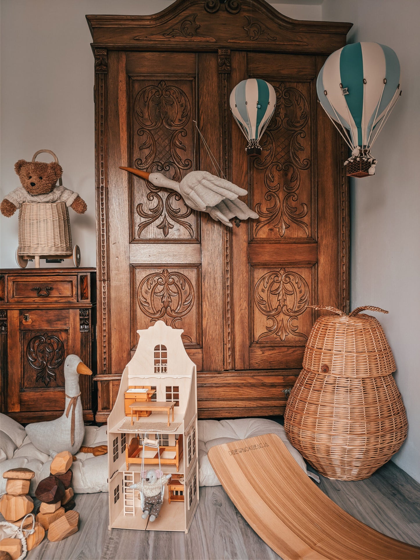 Decorative Hot Air Balloon - Sandy Beige & Cream