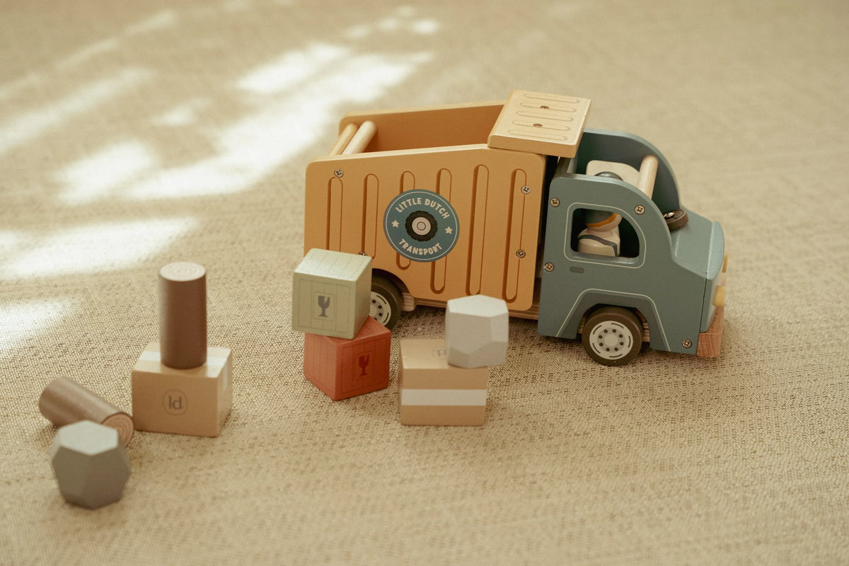 Little Dutch Dump Truck FSC