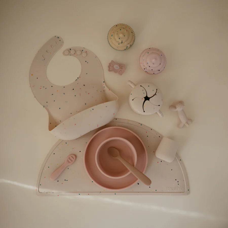 Mushie Silikona Mācību Krūzīte - Sand