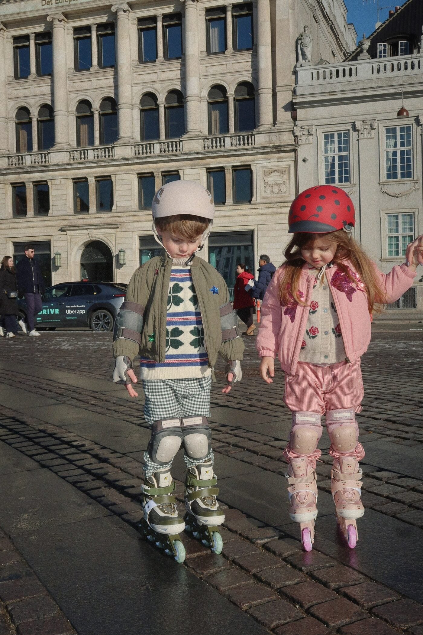 Konges Slojd Skrituļslidas LED Cherry