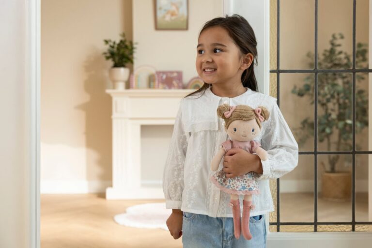 Little Dutch Cuddle Doll Rosa - 35cm