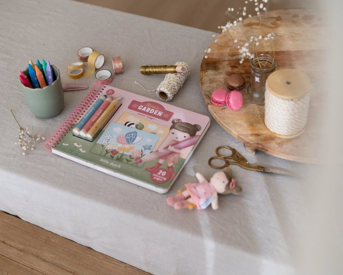 Little Dutch Colour Magic Book ´Rosa & Friends´