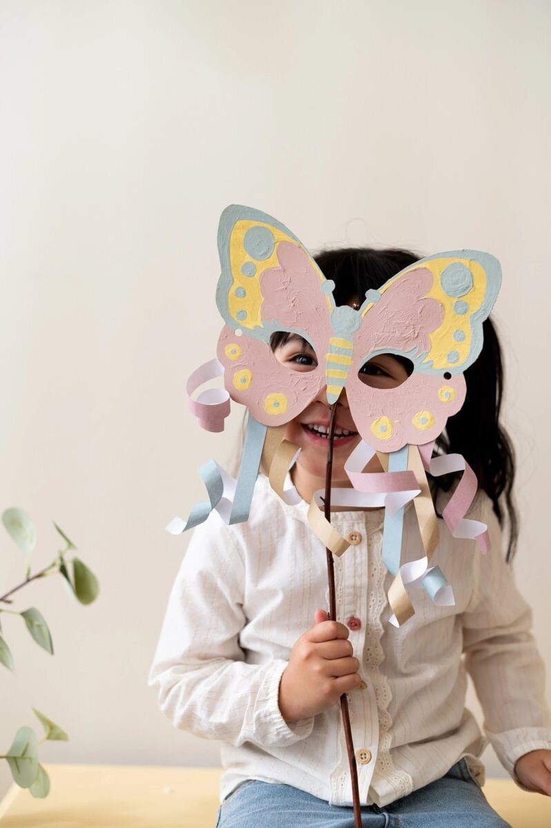 Little Dutch Book with Scissor ´Rosa & Friends masks´