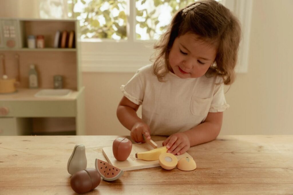 Little Dutch Slicing Fruit FSC