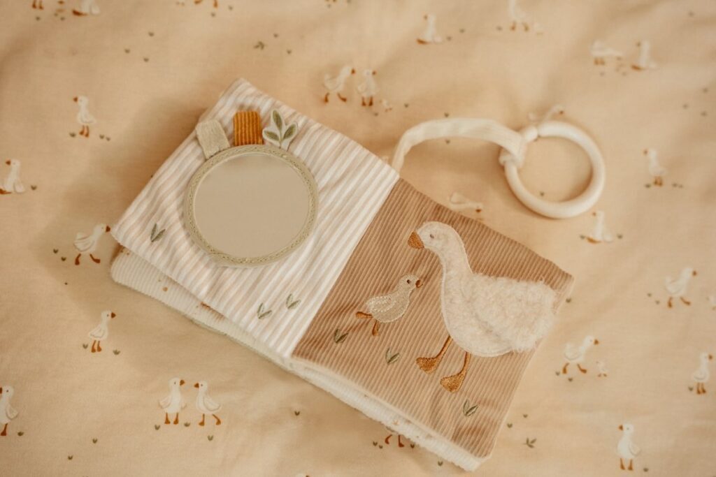 Little Dutch Piekaramā grāmata ´Newborn Naturals´ GRS